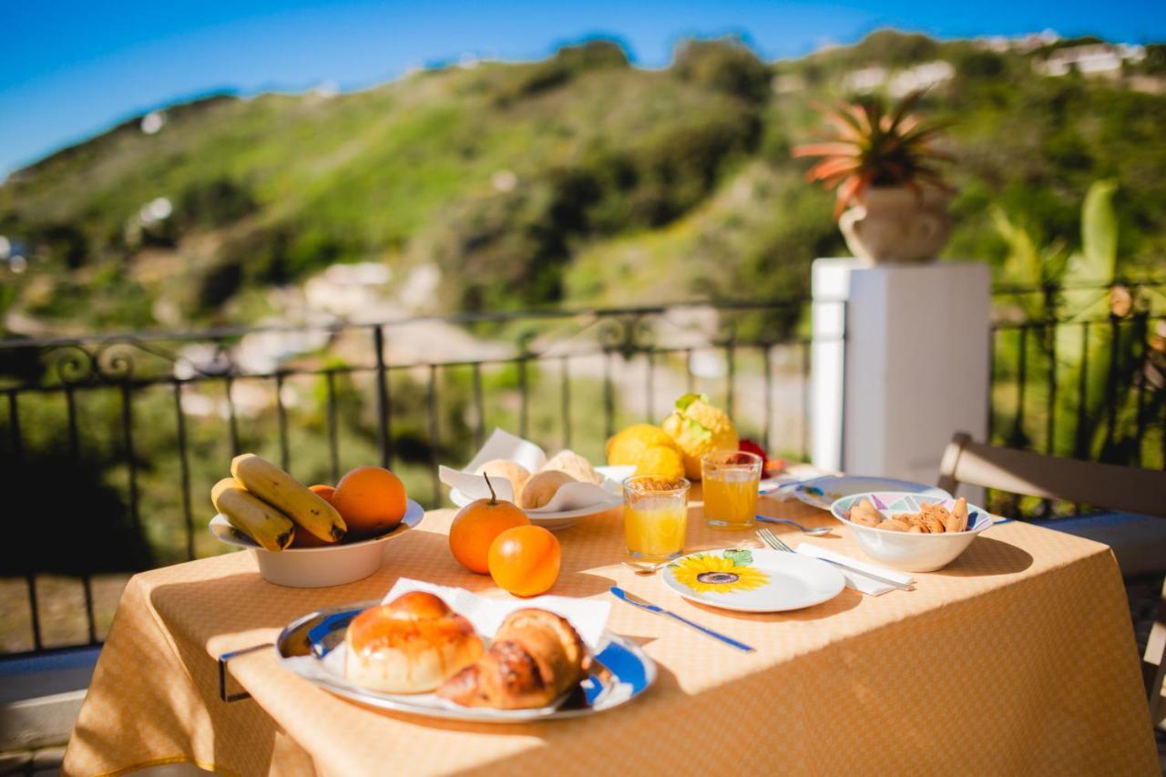 B&B Villa Maristella Lipari  Eksteriør billede