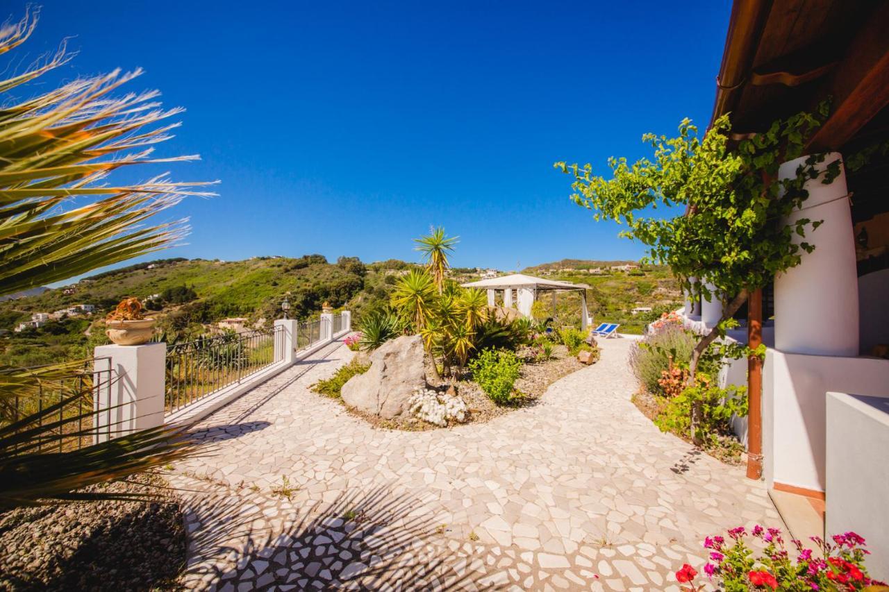 B&B Villa Maristella Lipari  Eksteriør billede