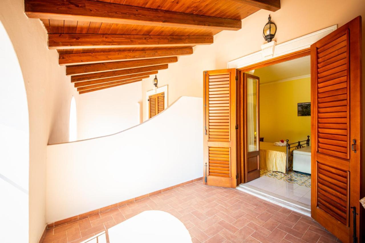 B&B Villa Maristella Lipari  Eksteriør billede