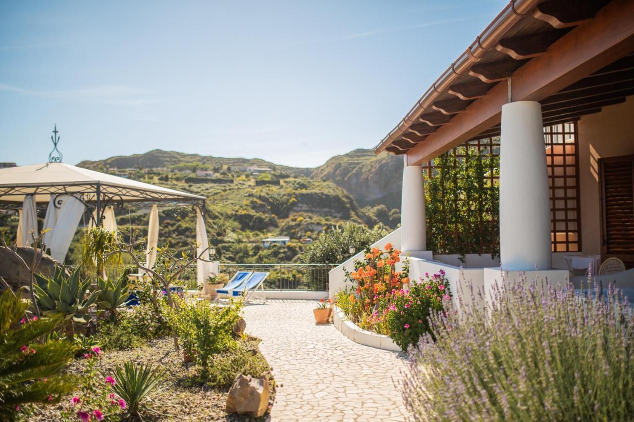 B&B Villa Maristella Lipari  Eksteriør billede